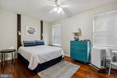 Bedroom - 1820 Fleet St, Baltimore, MD 21231 photo 4 of 7