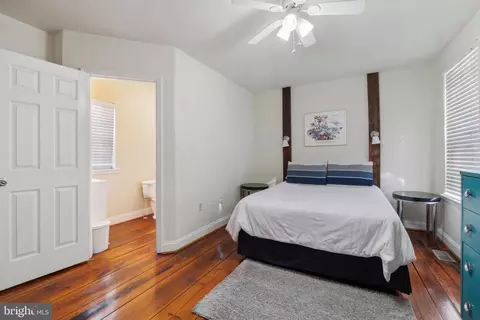 Bedroom - 1820 Fleet St, Baltimore, MD 21231 photo 5 of 7