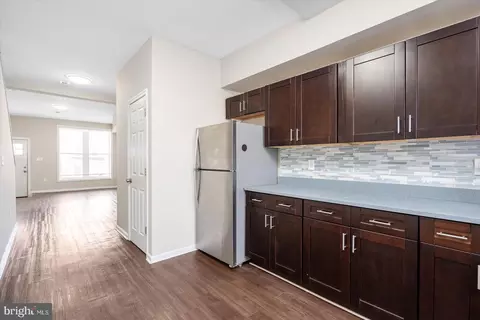 Entry Way - 636 E 35th St, Baltimore, MD 21218 photo 3 of 9