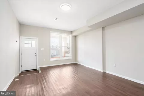 Living - 636 E 35th St, Baltimore, MD 21218 photo 1 of 5