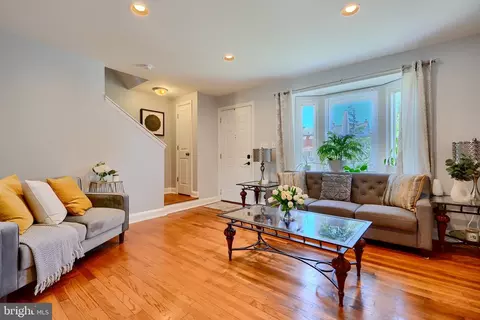 Living - 1263 Walker Ave, Baltimore, MD 21239 photo 3 of 3