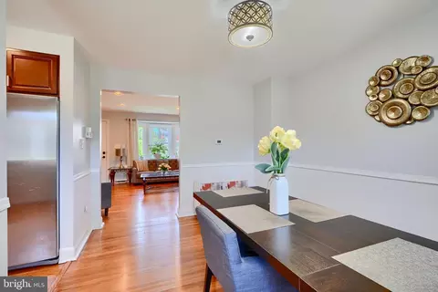 Dining - 1263 Walker Ave, Baltimore, MD 21239 photo 2 of 2