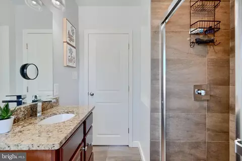 Bath - 1263 Walker Ave, Baltimore, MD 21239 photo 4 of 4