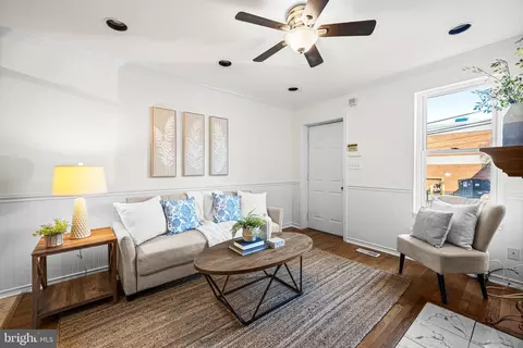 129 E Cross St, Baltimore, MD 21230 photo 6