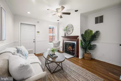 129 E Cross St, Baltimore, MD 21230 photo 8