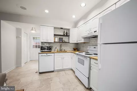 129 E Cross St, Baltimore, MD 21230 photo 11