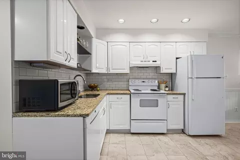 129 E Cross St, Baltimore, MD 21230 photo 10