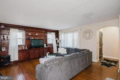 4023 Fallstaff Rd, Baltimore, MD 21215 photo 5