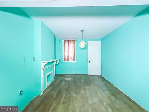 Living - 349 S Monroe St, Baltimore, MD 21223 photo 1 of 2