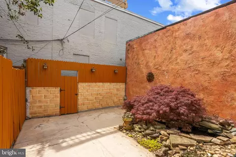 Exterior - 2031 E Lombard St, Baltimore, MD 21231 photo 6 of 9