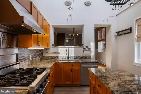 Kitchen - 2031 E Lombard St, Baltimore, MD 21231 photo 3 of 5