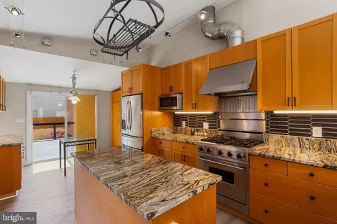 Kitchen - 2031 E Lombard St, Baltimore, MD 21231 photo 5 of 5