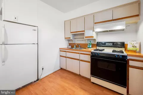 1306 Berry St, Baltimore, MD 21211 photo 7