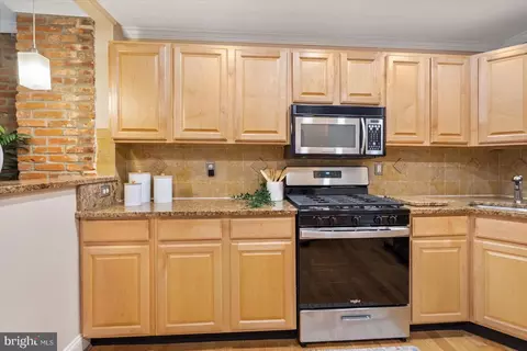 Kitchen - 205 E Heath St, Baltimore, MD 21230 photo 4 of 4