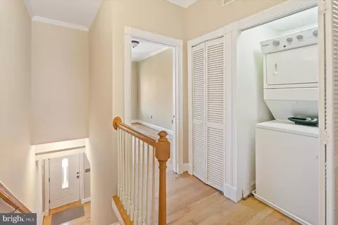 Entry Way - 205 E Heath St, Baltimore, MD 21230 photo 4 of 4
