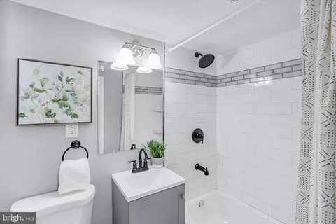 1315 Crofton Rd, Baltimore, MD 21239 photo 20