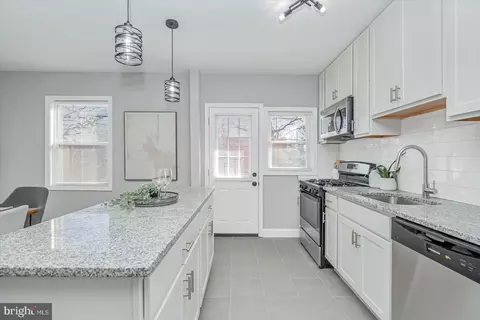 1315 Crofton Rd, Baltimore, MD 21239 photo 13