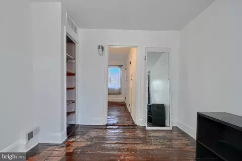 Entry Way - 920 Tyson St, Baltimore, MD 21201 photo 10 of 11