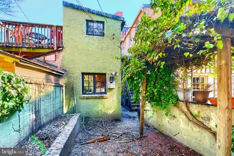 Exterior - 920 Tyson St, Baltimore, MD 21201 photo 4 of 4