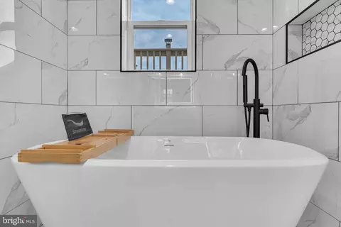 Bath - 2331 E Madison St, Baltimore, MD 21205 photo 5 of 5