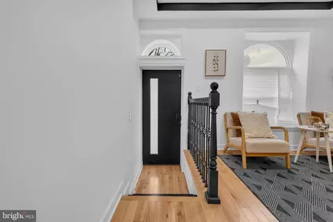 Entry Way - 2331 E Madison St, Baltimore, MD 21205 photo 1 of 18
