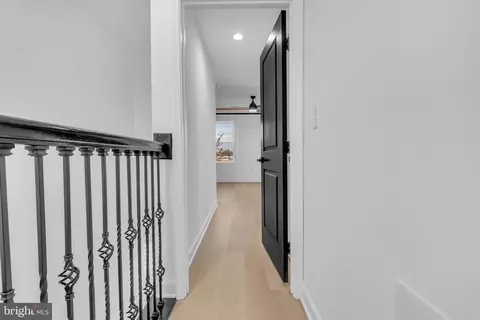 Entry Way - 2331 E Madison St, Baltimore, MD 21205 photo 13 of 18