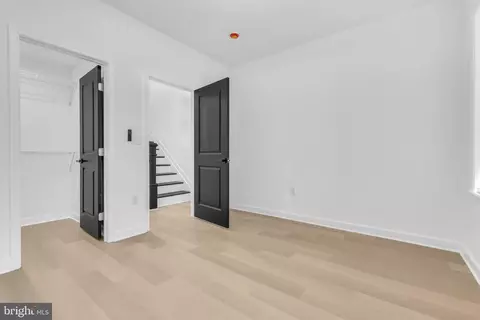 Entry Way - 2331 E Madison St, Baltimore, MD 21205 photo 10 of 18