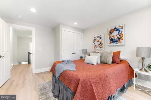 Bedroom - 408 E Cross St, Baltimore, MD 21230 photo 1 of 2