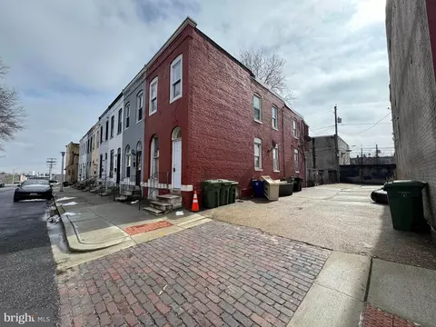 427 E 27th St, Baltimore, MD 21218 photo 3