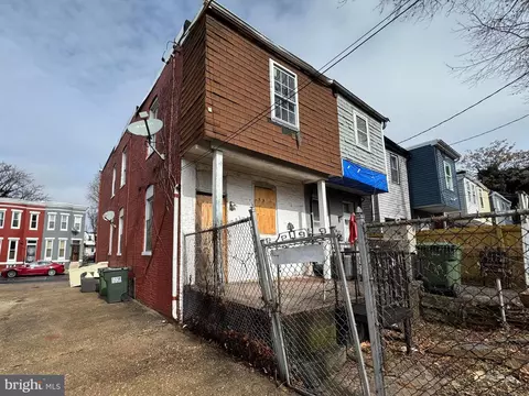 427 E 27th St, Baltimore, MD 21218 photo 5