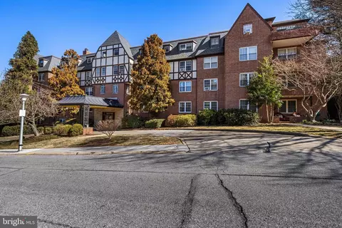 310 Ridgemede Rd #307, Baltimore, MD 21210