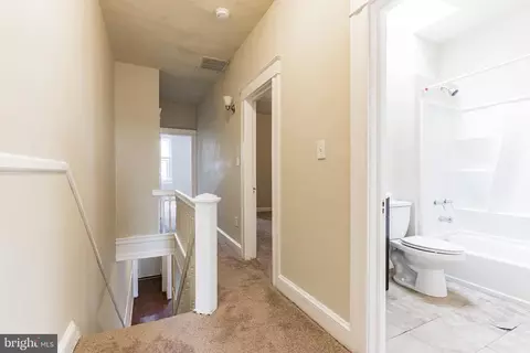 Entry Way - 617 Mckewin Ave, Baltimore, MD 21218 photo 2 of 4