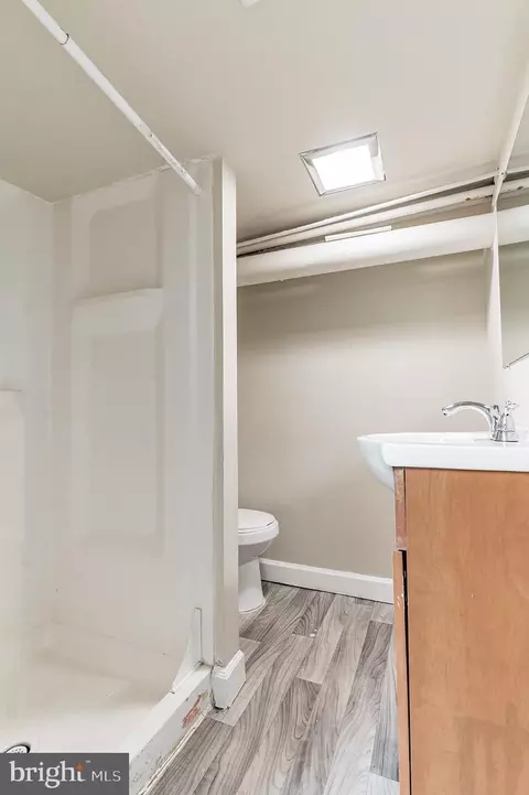 Bath - 617 Mckewin Ave, Baltimore, MD 21218 photo 1 of 1