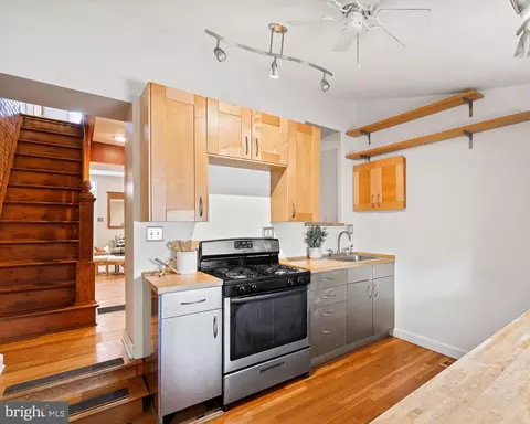 1401 Cooksie St, Baltimore, MD 21230 photo 4
