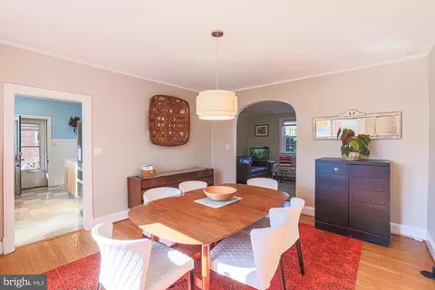 Dining - 215 E Lake Ave, Baltimore, MD 21212 photo 3 of 4