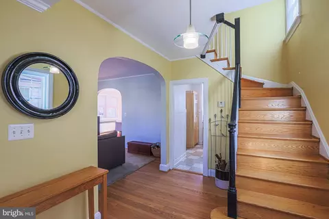Entry Way - 215 E Lake Ave, Baltimore, MD 21212 photo 2 of 2