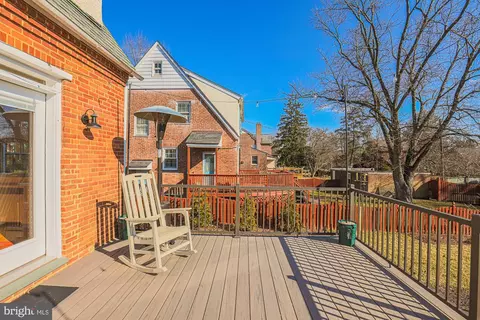 Exterior - 215 E Lake Ave, Baltimore, MD 21212 photo 7 of 16