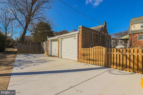 Exterior - 215 E Lake Ave, Baltimore, MD 21212 photo 16 of 16