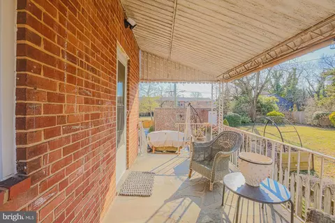 Exterior - 215 E Lake Ave, Baltimore, MD 21212 photo 5 of 16
