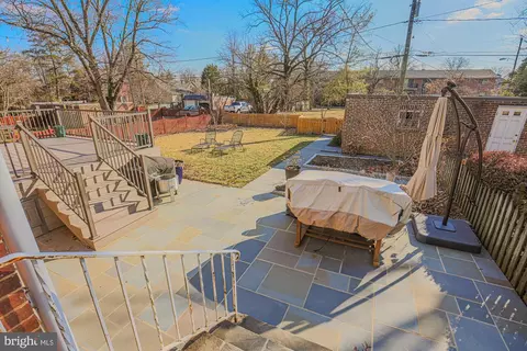 Exterior - 215 E Lake Ave, Baltimore, MD 21212 photo 11 of 16