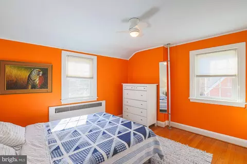 Bedroom - 215 E Lake Ave, Baltimore, MD 21212 photo 8 of 8