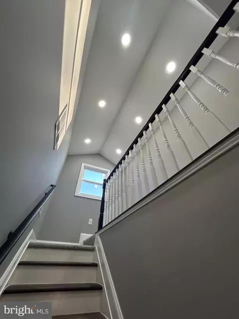 Entry Way - 5211 W North Ave, Baltimore, MD 21207 photo 4 of 9