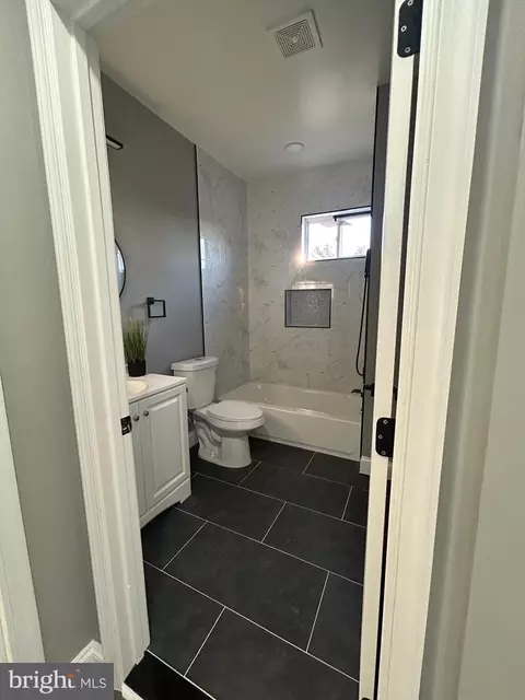 Entry Way - 5211 W North Ave, Baltimore, MD 21207 photo 2 of 9