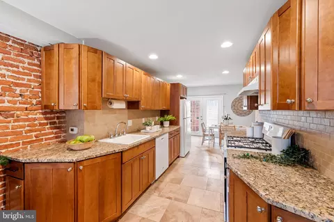 1848 Light St, Baltimore, MD 21230 photo 10
