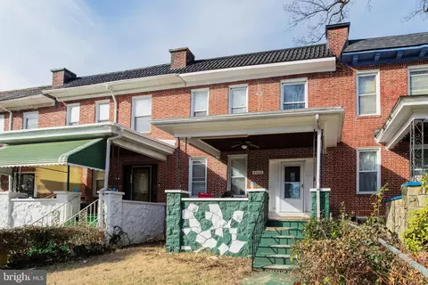 Exterior - 4006 Bonner Rd, Baltimore, MD 21216 photo 2 of 9