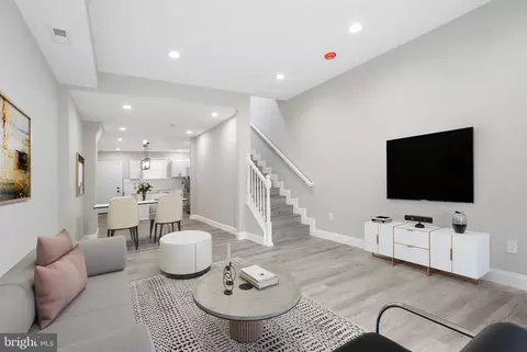 2612 E Oliver St, Baltimore, MD 21213 photo 1