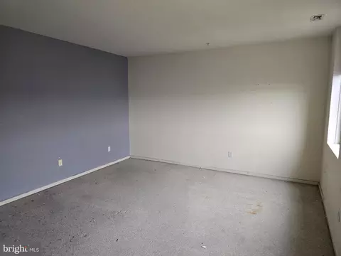 Living - 1211 Light St #201, Baltimore, MD 21230 photo 6 of 7