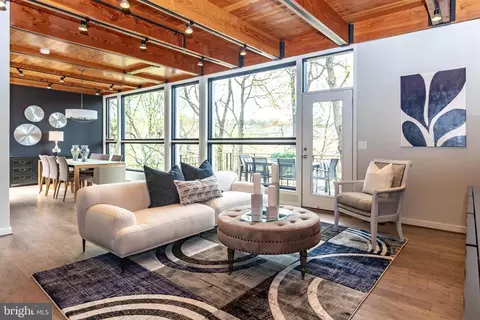 Living - 2074 Eric Shaefer Way, Baltimore, MD 21211 photo 3 of 3