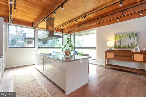 Kitchen - 2074 Eric Shaefer Way, Baltimore, MD 21211 photo 2 of 6