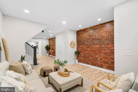 2525 Brookfield Ave, Baltimore, MD 21217 photo 5